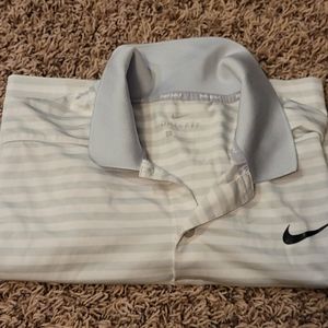 Like new nike dri fit golf shirt